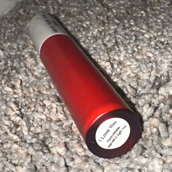 GIVE THEM LALA - “I Love You” Hydromatte Liquid Lip - Picture 4 of 5